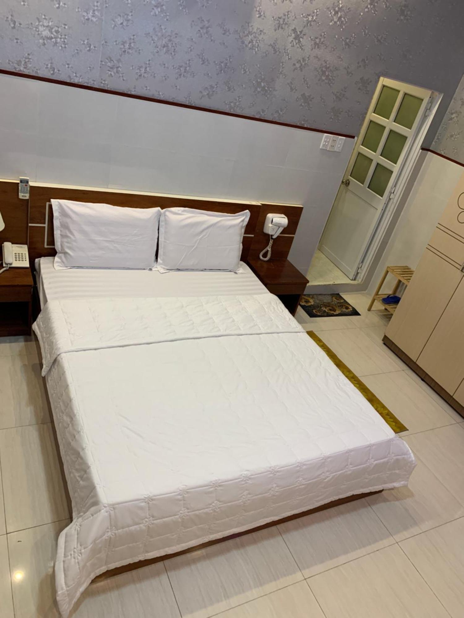 Khach San Kim Hung 2 Hotel Bac Lieu Exterior photo